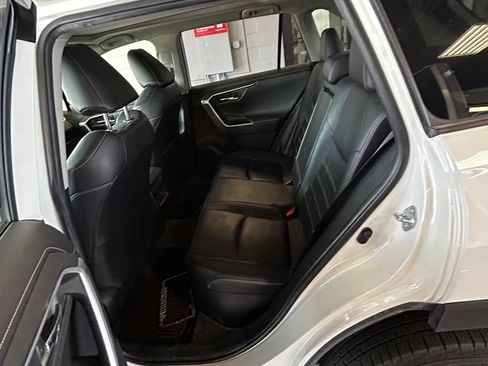 Used 2020 Toyota RAV4 Limited AWD/4WD image 10