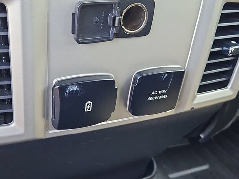 Used 2019 Ford F150 Lariat AWD/4WD image 23