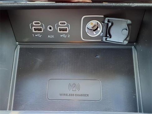 Used 2025 Jeep Grand Cherokee Altitude image 23