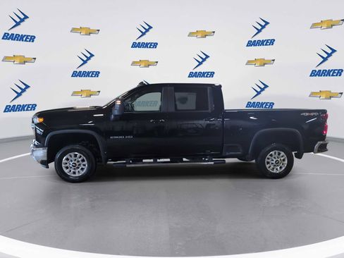 Used 2025 Chevrolet Silverado 2500 LT w/ Convenience Package image 5