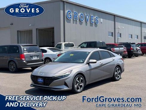 Used 2023 Hyundai Elantra SEL w/ Convenience Package FWD image 1