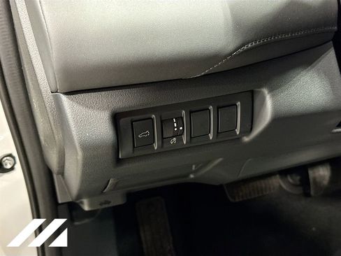 New 2026 Subaru Outback Touring AWD/4WD image 10