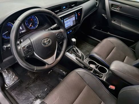 Used 2019 Toyota Corolla SE w/ SE Premium Package FWD image 7