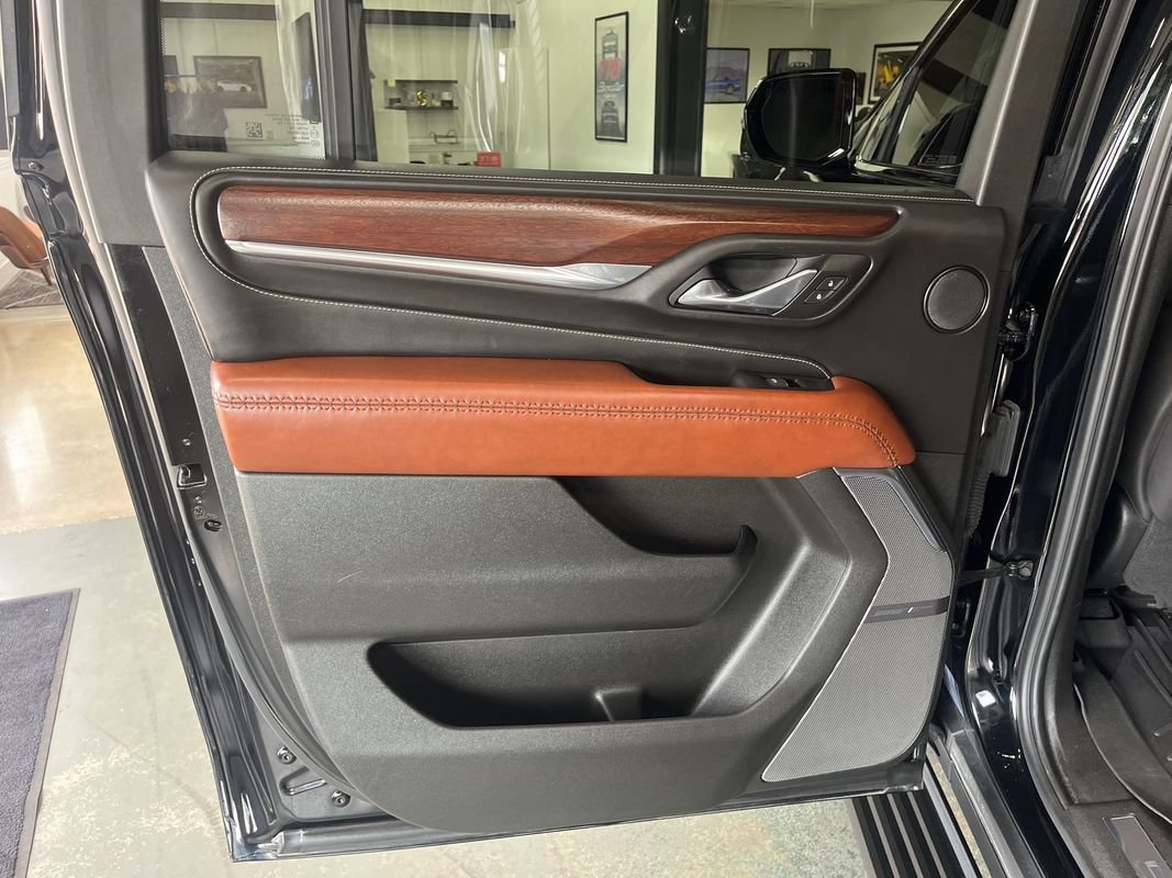 Used 2023 GMC Yukon XL Denali Ultimate AWD/4WD image 39