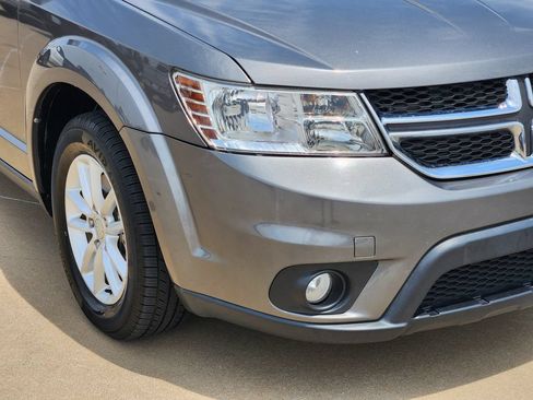 Used 2013 Dodge Journey SXT w/ Flexible Seating Group FWD image 9