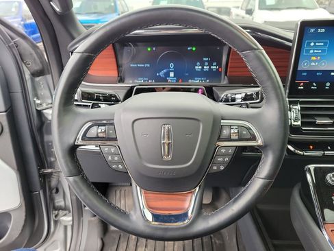 Used 2024 Lincoln Navigator L Reserve image 23