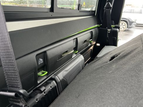 Used 2025 Jeep Gladiator Sport image 13