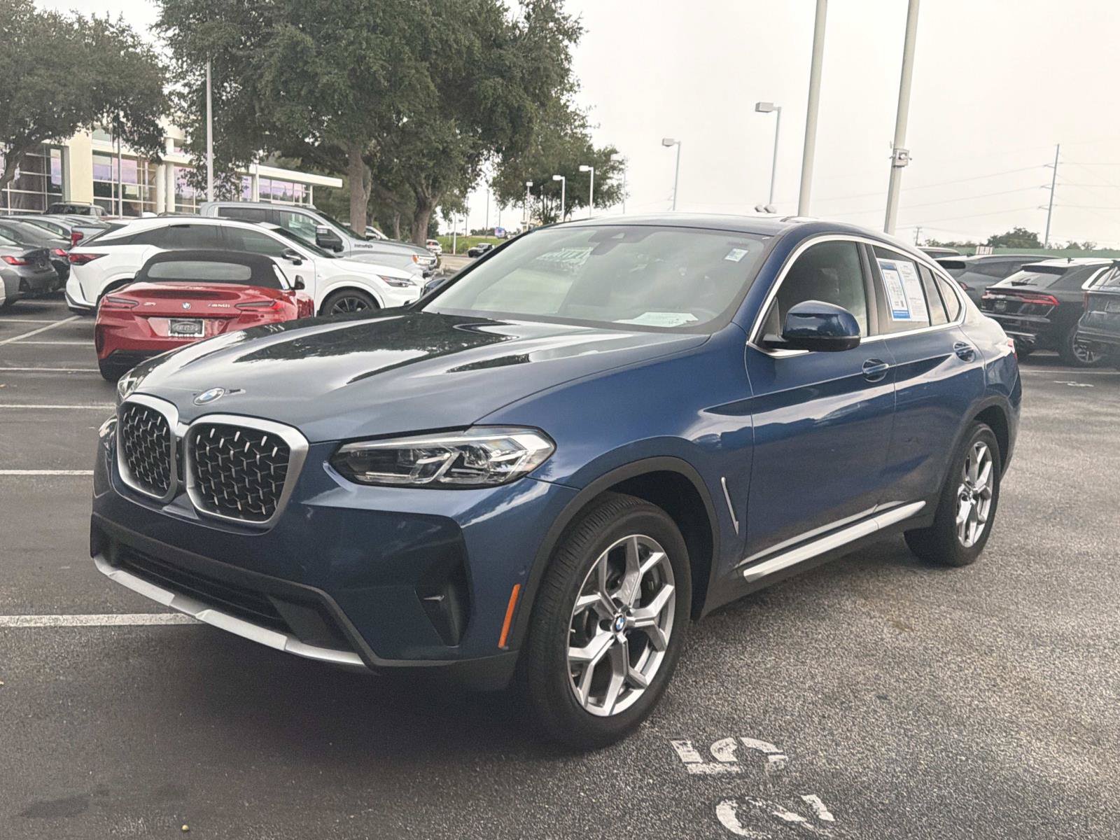 Used 2025 BMW X4 xDrive30i AWD/4WD image 8
