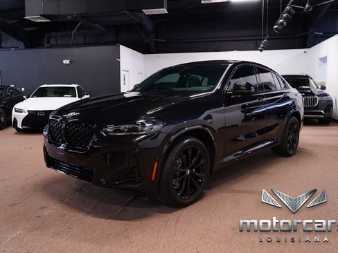 Used 2023 BMW X4 xDrive30i w/ M Sport Package AWD/4WD image 3