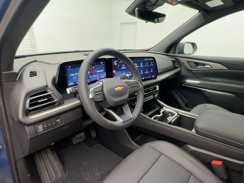 New 2026 Chevrolet Traverse LT w/ Sun and Wheel Package image 4