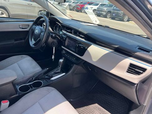 Used 2016 Toyota Corolla LE FWD image 27