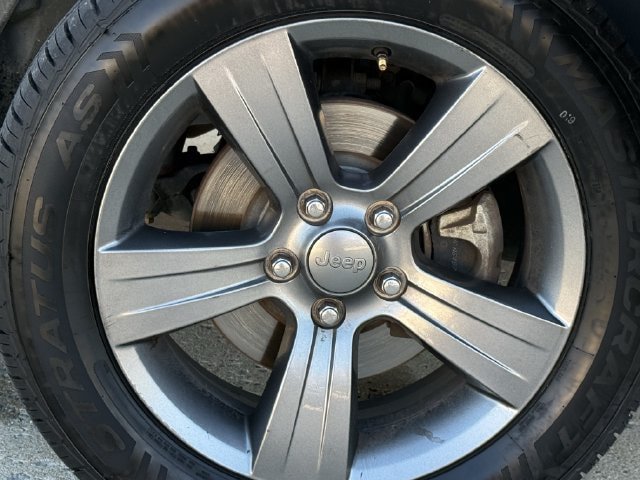Used 2015 Jeep Patriot High Altitude FWD image 9