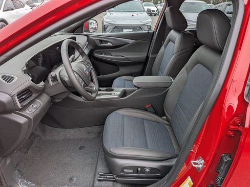 New 2026 Buick Envista Preferred FWD image 17