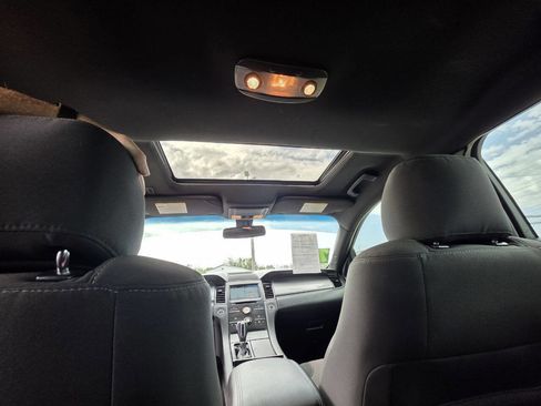 Used 2017 Ford Taurus SEL w/ Equipment Group 201A image 5