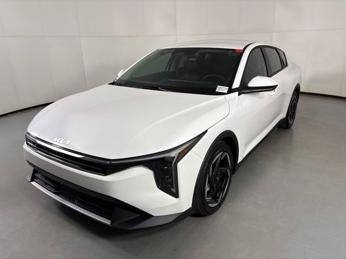 New 2026 Kia K4 GT-Line Turbo FWD image 4