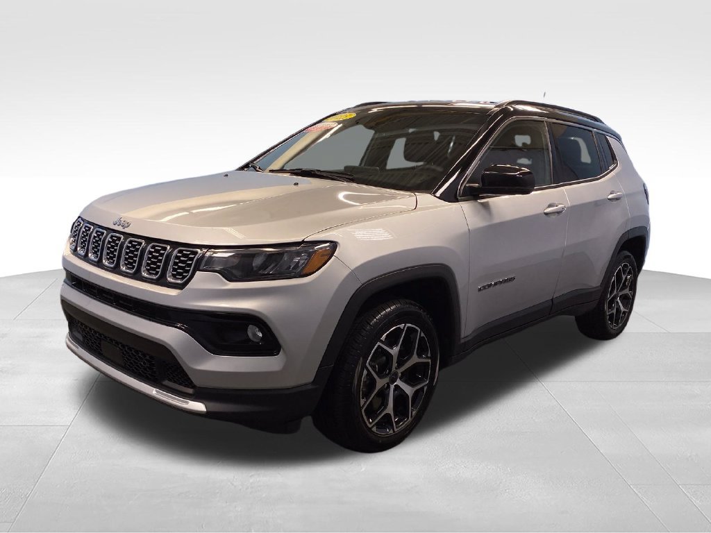 Certified 2025 Jeep Compass Limited AWD/4WD image 5