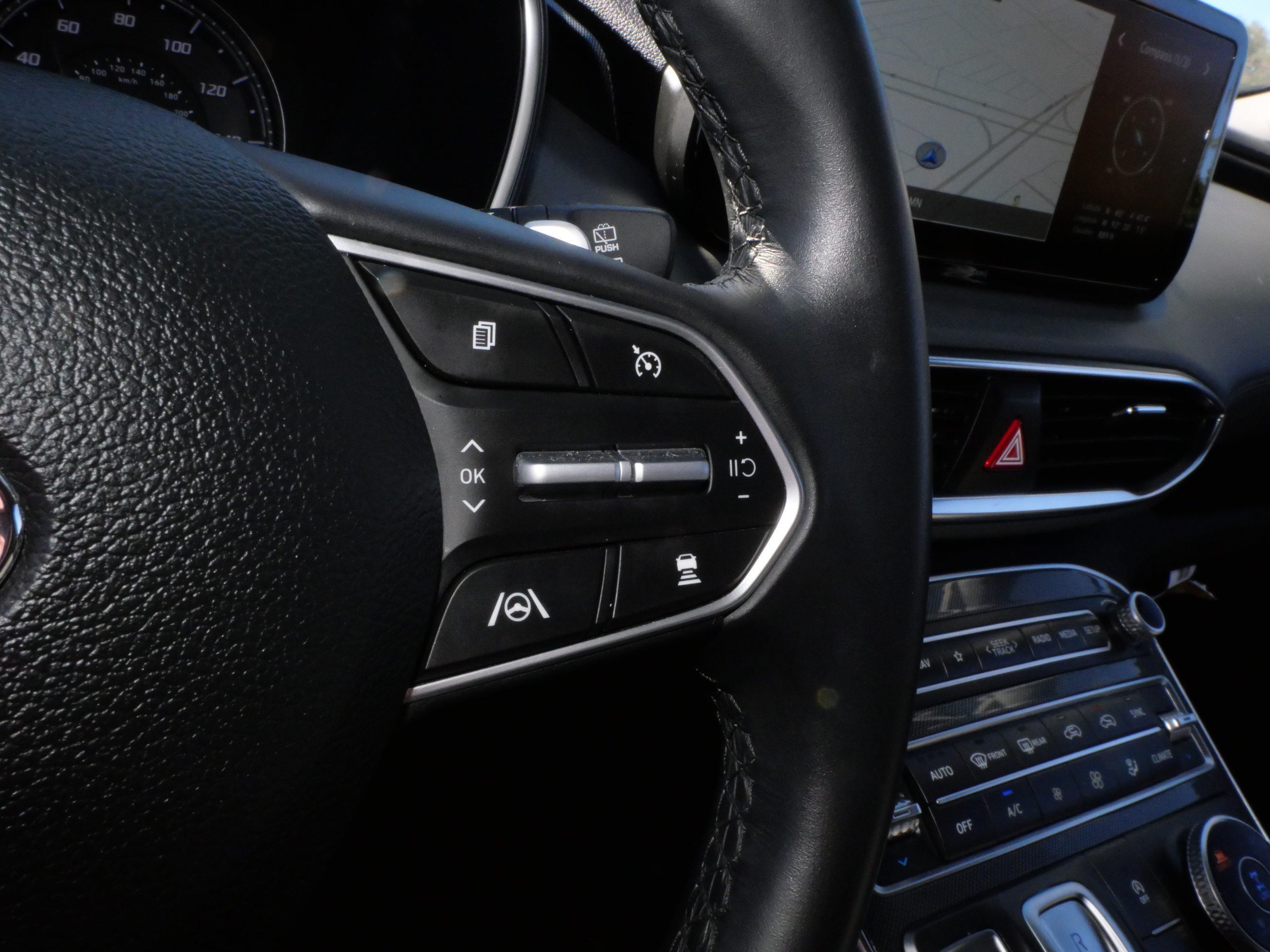 Used 2023 Hyundai Santa Fe SEL AWD/4WD image 26