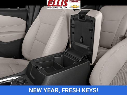 Used 2023 Chevrolet Traverse RS w/ LPO, Floor Liner Package image 50