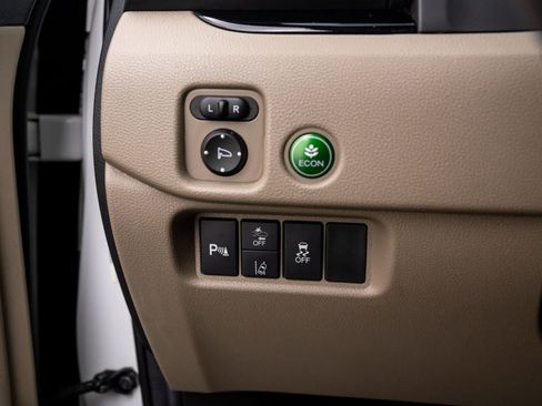 Used 2021 Honda Pilot Touring image 23
