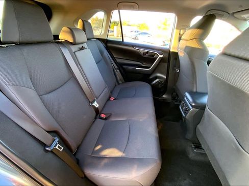 Used 2023 Toyota RAV4 LE image 18