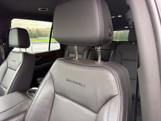 Used 2025 GMC Yukon Denali AWD/4WD image 47