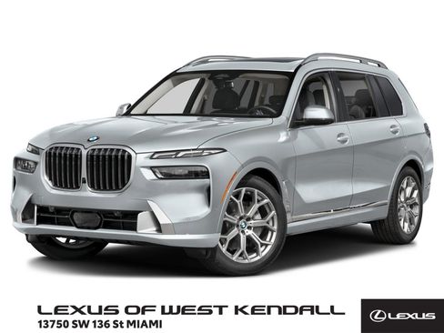 Used 2026 BMW X7 xDrive40i AWD/4WD image 1