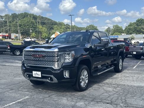 Used 2020 GMC Sierra 3500 Denali w/ Denali Ultimate Package AWD/4WD image 3