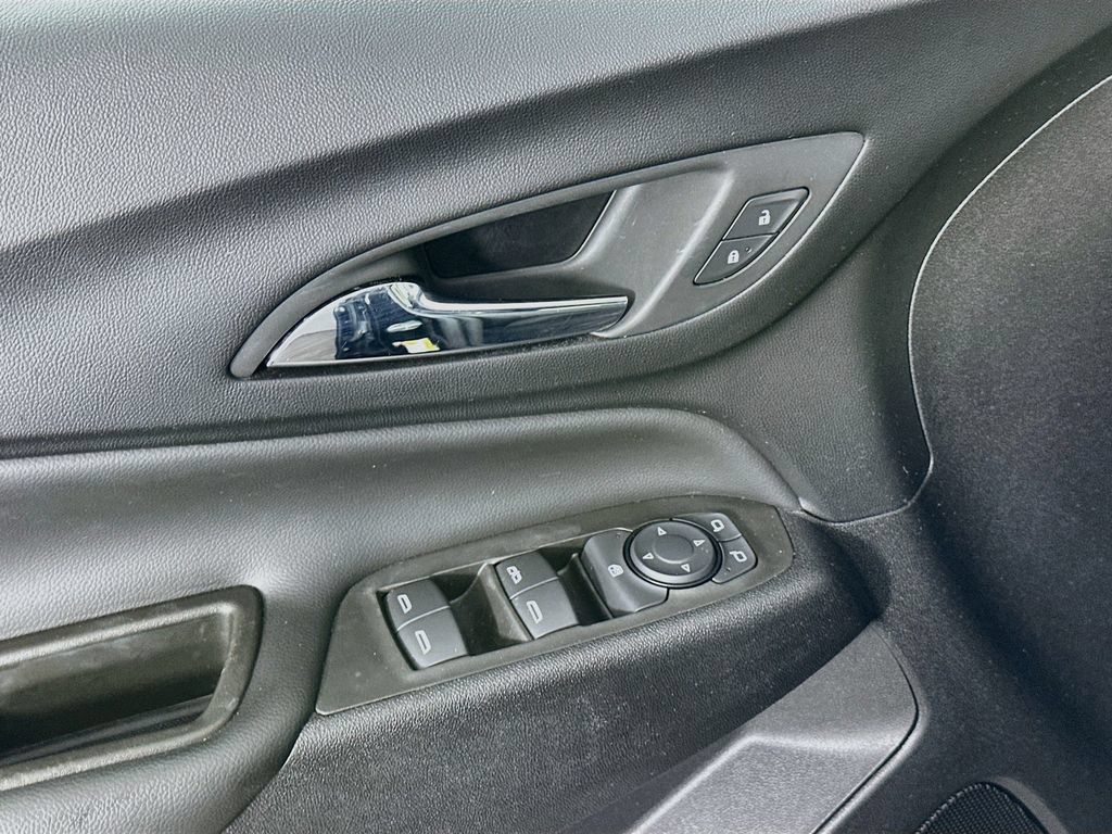Used 2024 Chevrolet Equinox LT w/ LPO, Floor Liner Package FWD image 25