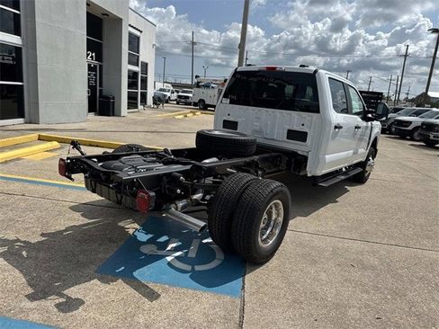 New 2025 Ford F350 XL w/ XL Chrome Package image 7