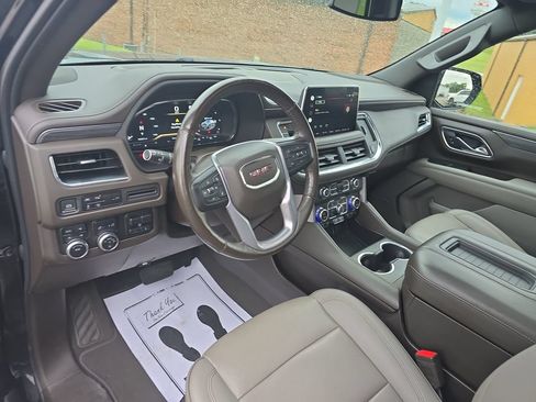 Used 2022 GMC Yukon SLT w/ SLT Luxury Package AWD/4WD image 29