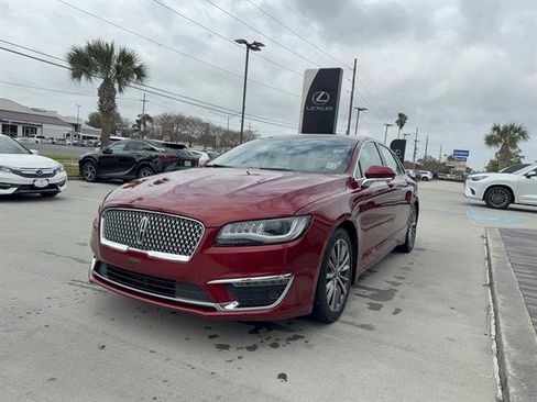 Used 2017 Lincoln MKZ Select image 2