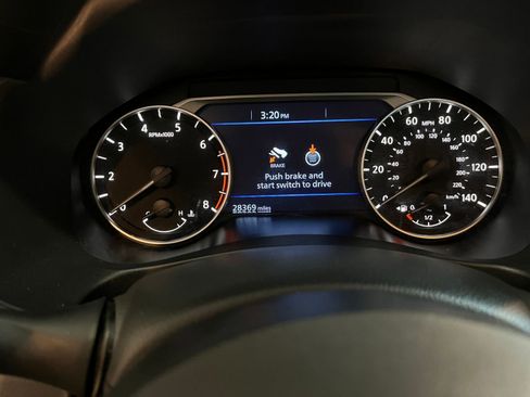 Used 2025 Nissan Altima 2.5 SV image 39