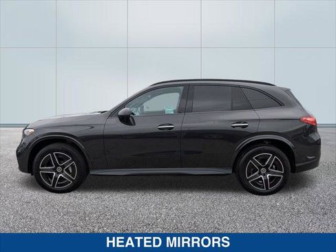 Used 2025 Mercedes-Benz GLC 300 image 2