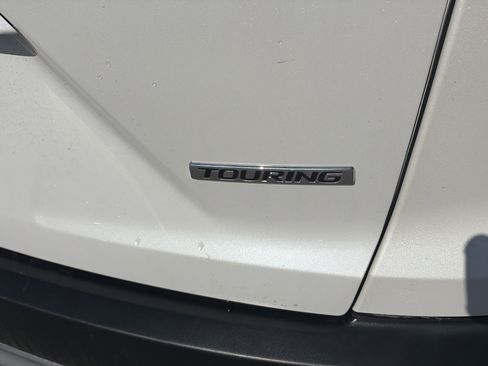Used 2019 Honda CR-V Touring image 10