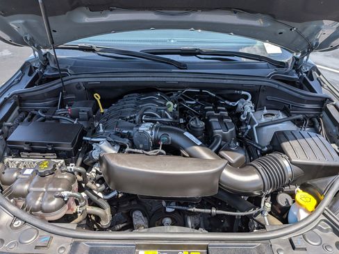 Used 2024 Dodge Durango GT RWD image 43