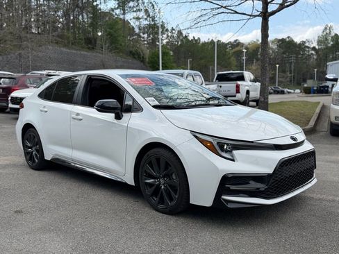 Used 2024 Toyota Corolla Sedan w/ SE Convenience Package image 4