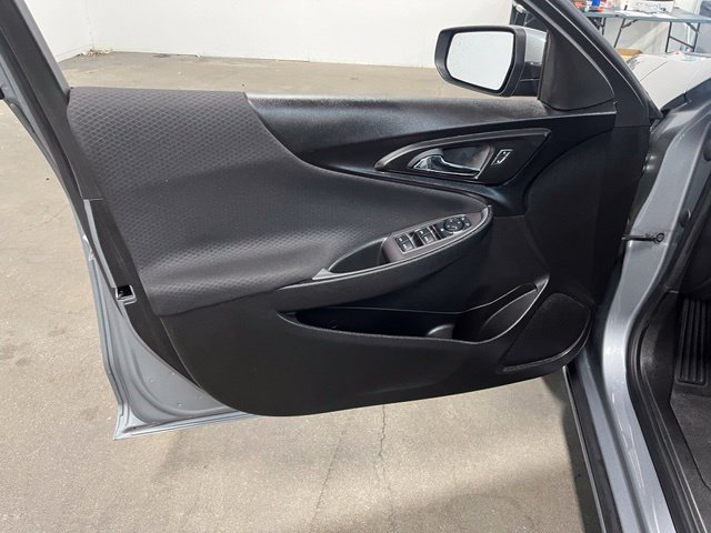 Used 2023 Chevrolet Malibu LT FWD image 25