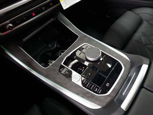 Used 2026 BMW X5 xDrive40i w/ Parking Assistance Package image 25