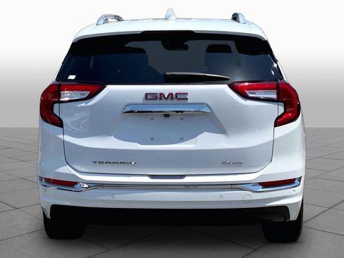 Used 2023 GMC Terrain Denali w/ Denali Premium Package AWD/4WD image 5