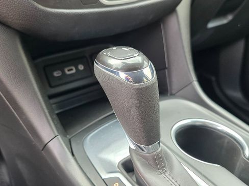 Used 2020 Chevrolet Equinox LT image 33