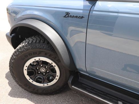 Certified 2025 Ford Bronco Outer Banks w/ Sasquatch Package AWD/4WD image 3