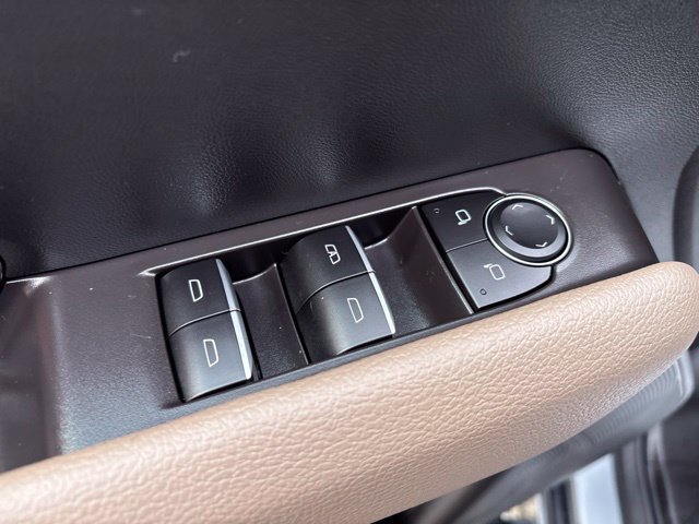 Used 2026 GMC Canyon Denali AWD/4WD image 13