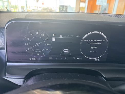 Used 2024 Kia Seltos SX w/ SX Sunroof Package AWD/4WD image 24