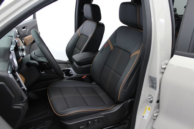New 2026 GMC Canyon AT4 w/ Technology Plus Package AWD/4WD image 15