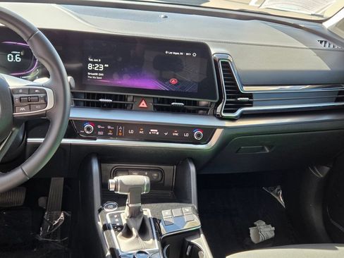 Used 2024 Kia Sportage EX FWD image 16