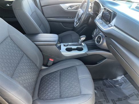 Used 2021 Chevrolet Blazer LT image 9