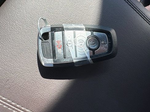 Used 2025 Ford Explorer Platinum AWD/4WD image 12