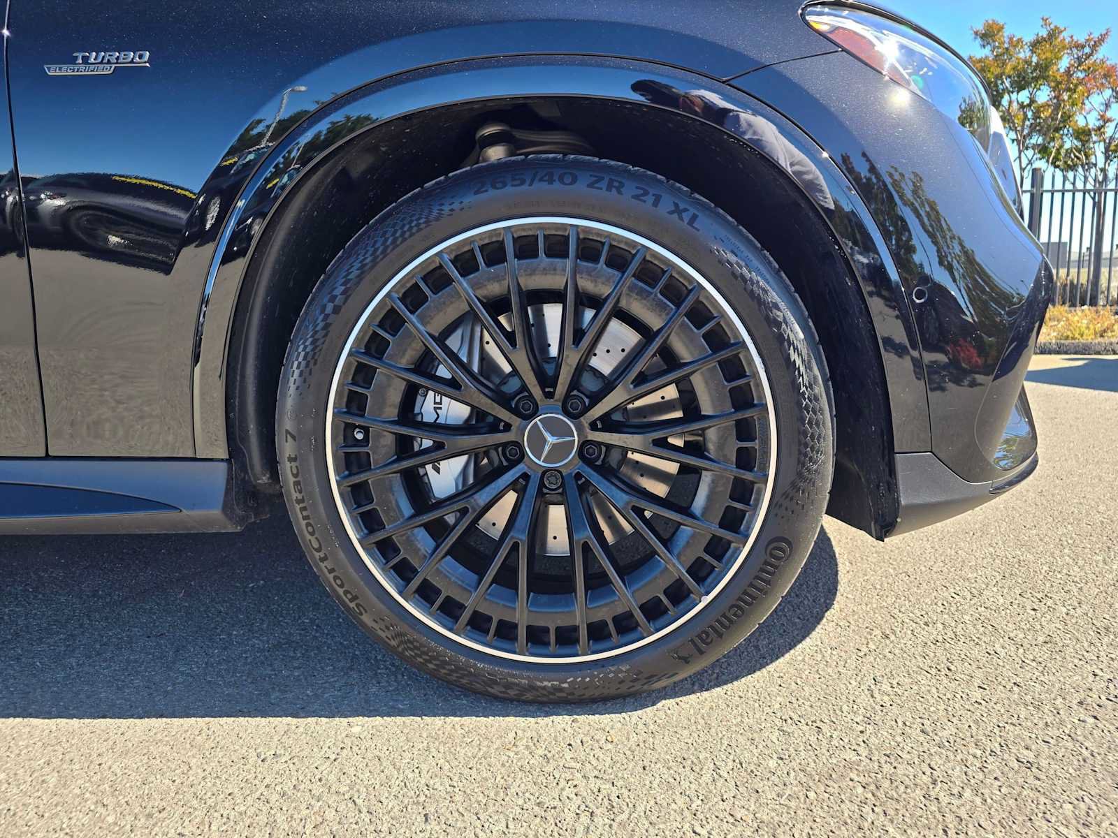 Used 2026 Mercedes-Benz GLC 43 AMG 4MATIC image 9