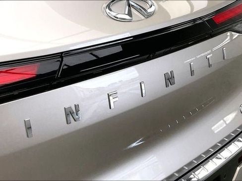 Certified 2023 INFINITI QX60 Luxe w/ Cargo Package AWD/4WD image 33