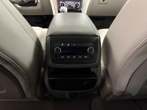 Used 2015 Buick Enclave Leather FWD image 24